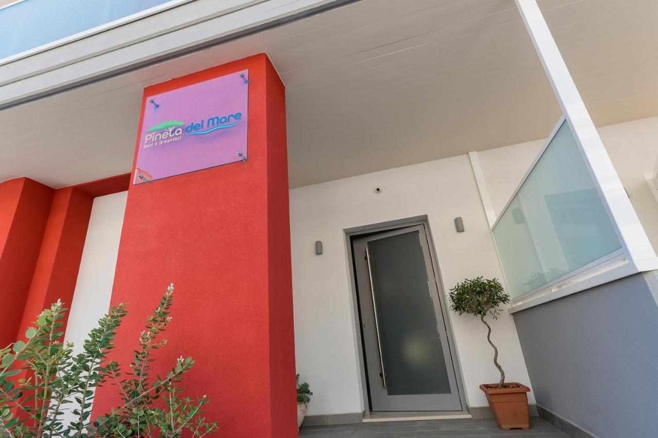 Pineta Del Mare Bed & Breakfast Alba Adriatica Exterior photo
